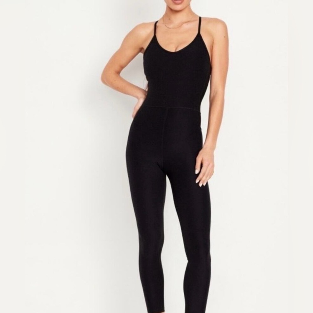 Old Navy Large Black Cloud + Sleeveless 7/8 Bodysuit- NEW